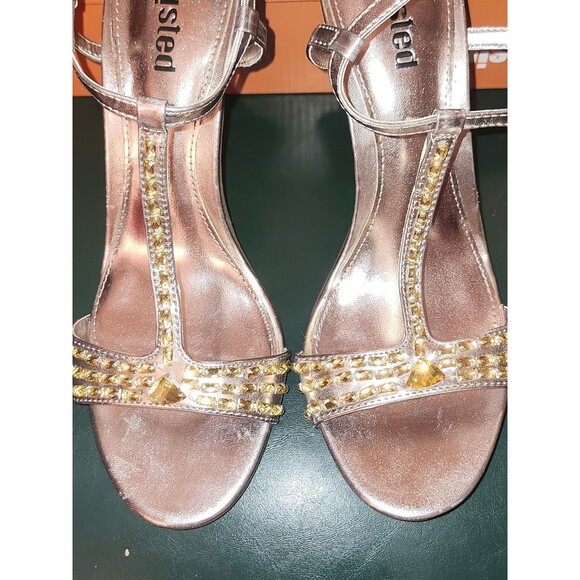 Unlisted Women’s Heeled Sandals – Size 9 – Champagne Metallic Strappy Heels - Picture 4 of 6